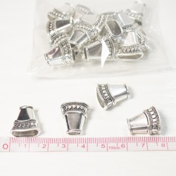 Наконечник для бус 1,5см*1,5см*0,7см (упк.20шт)